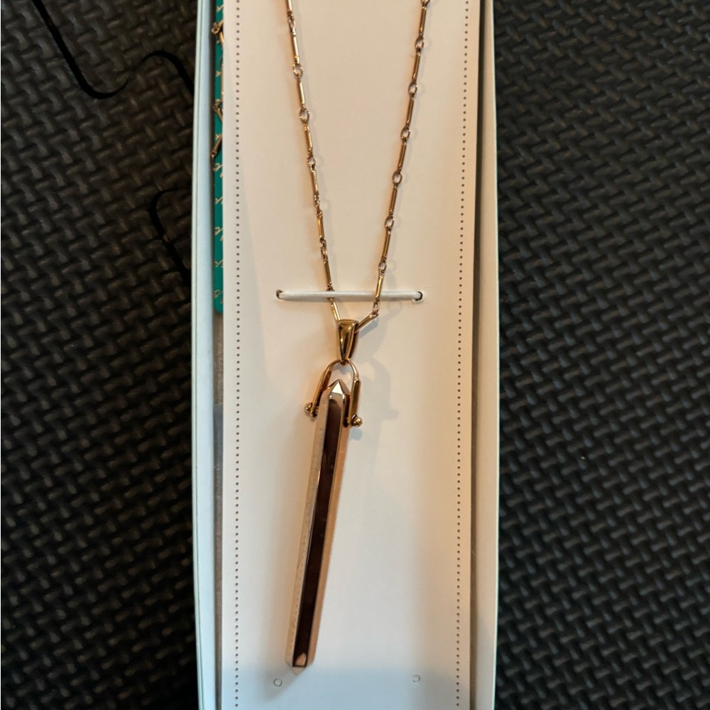 Stella & Dot Rose Gold Rebel Pendant Necklace